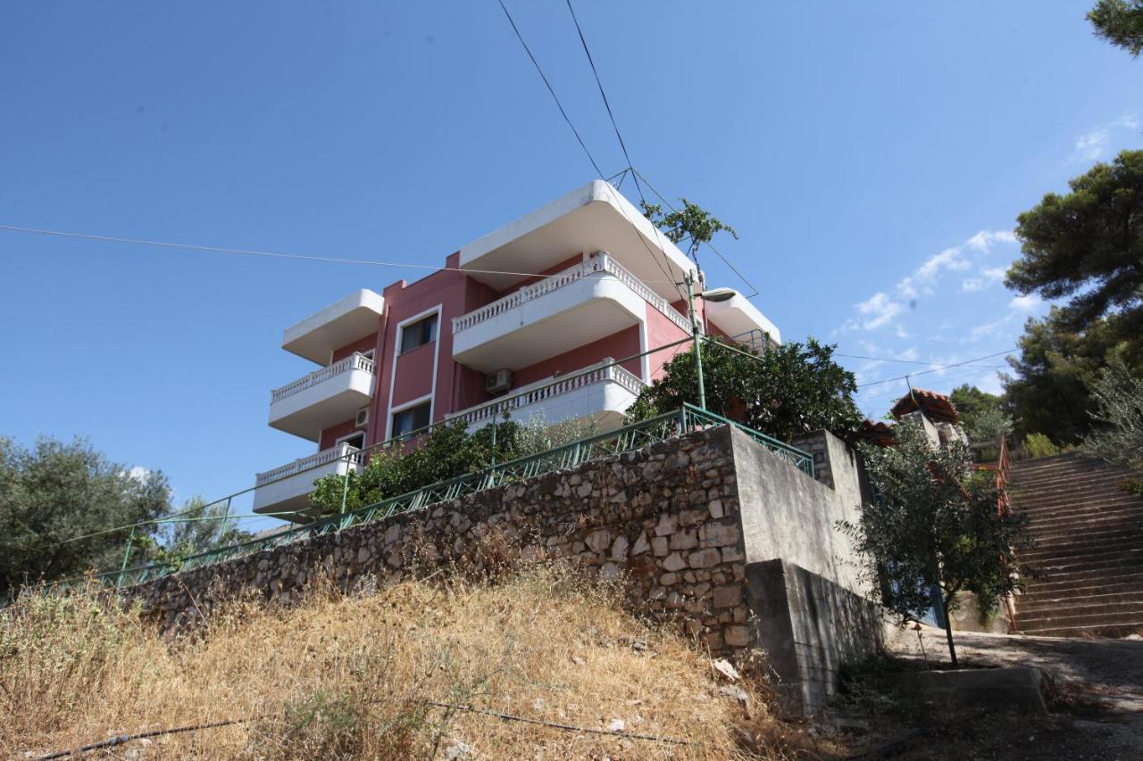 Vila Jakupi Sarande Exterior photo
